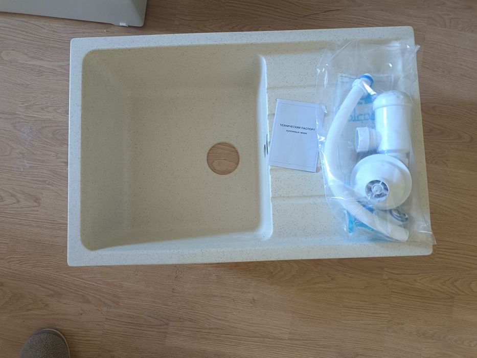 Мойка для кухни. Новая