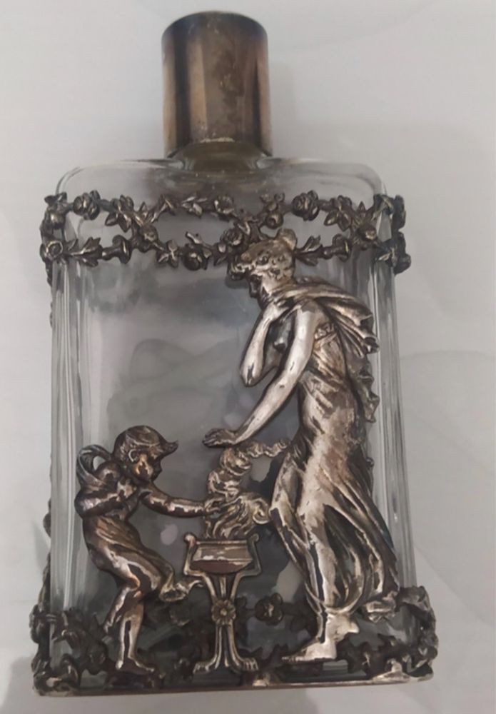 Sticluțe vechi de parfum in suport argint 800