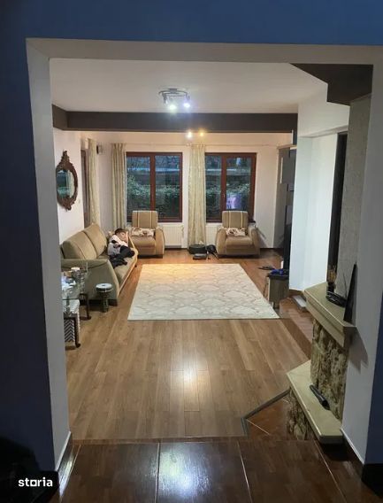 Casa deosebita, cu 14 ari teren, zona Bradet