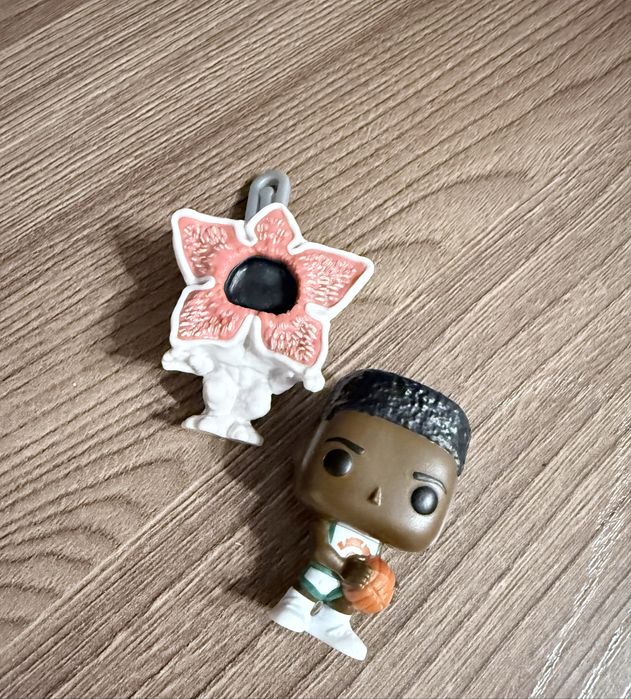 Обмен или же продажа; очень странные дела, фигурки: Демогорган, Лукас