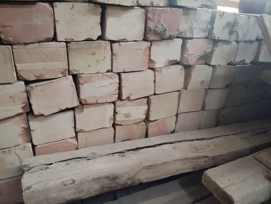 Жженый кирпич Шымкентте