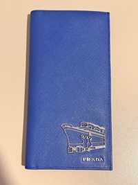 Prada NOU -Saffiano wallet de la 3000 RON la 1300 RON