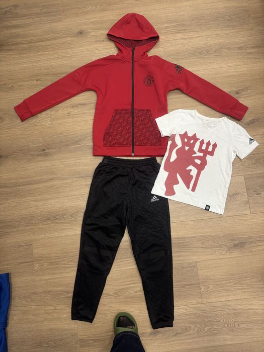 Спортни детски екипи