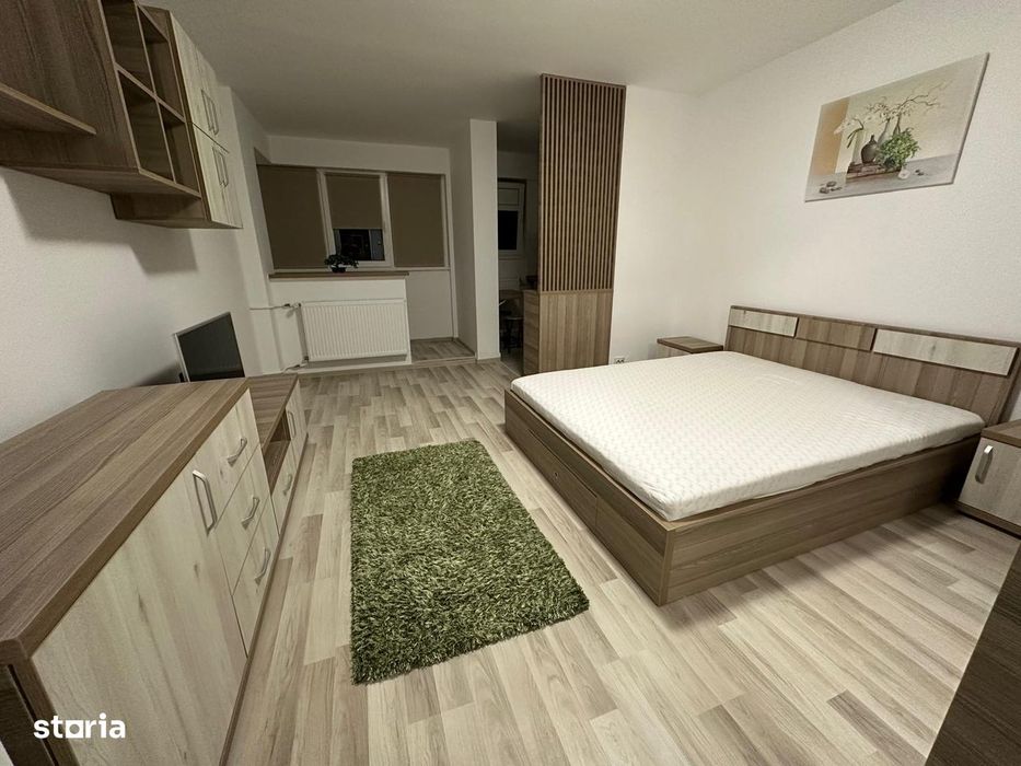 costin georgian 4-5 minute metrou piata minisi apropiere si titan