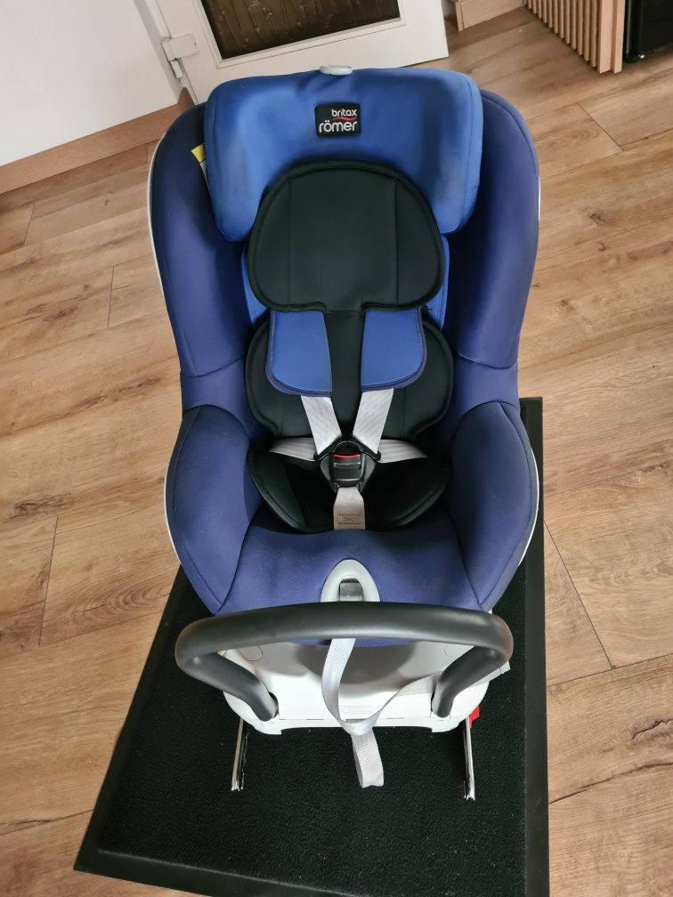 Vand scaun auto ISOFIX BRITAX ROMER dualfix 2R 0-18 kg rotativ