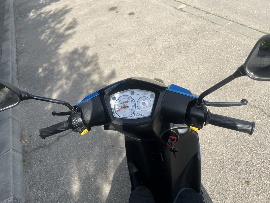 Scuter Peugeot Kisbee 50cm 4t 2011 ( Import Germania )
