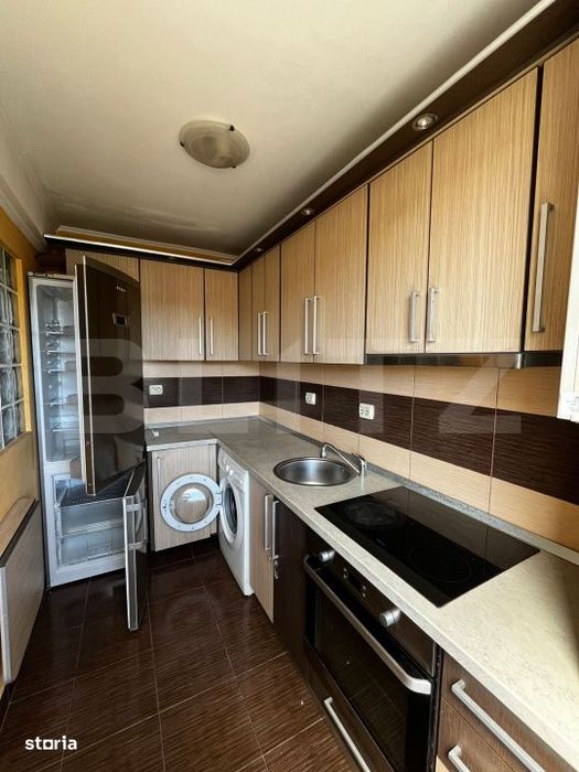 Apartament cu 3 camere, 90 mp, zona Sud