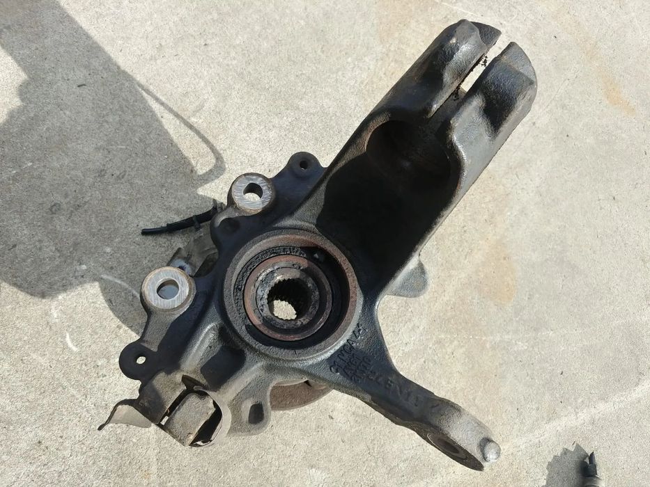 fuzeta dreapta fata 1.6 tdci  ford focus 3