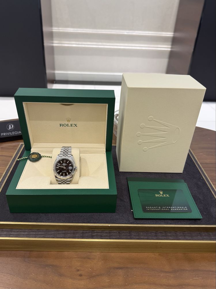 Rolex Datejust 41mm Steel and White Gold 126334 Black
