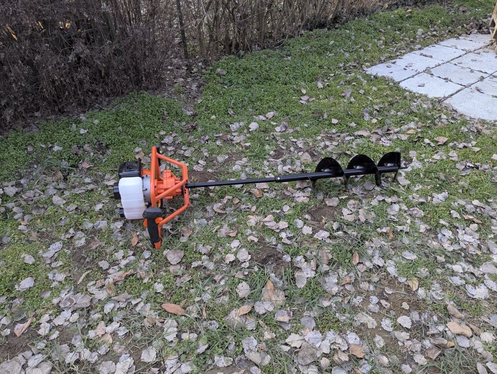 Motoburghiu de pamant de inchiriat 89 lei pe zi