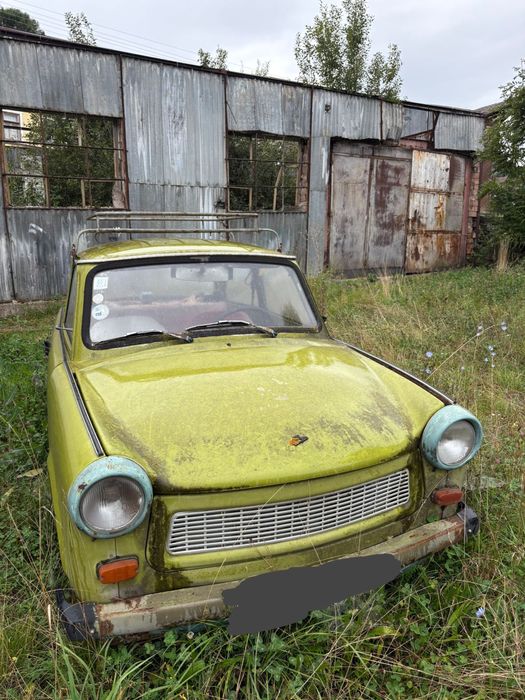 Vând trabant de colecție