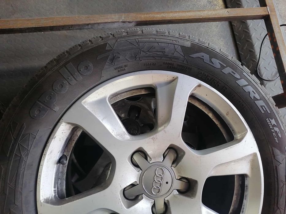 Зимни гуми Apollo 225/55/R16 с оригинални джанти