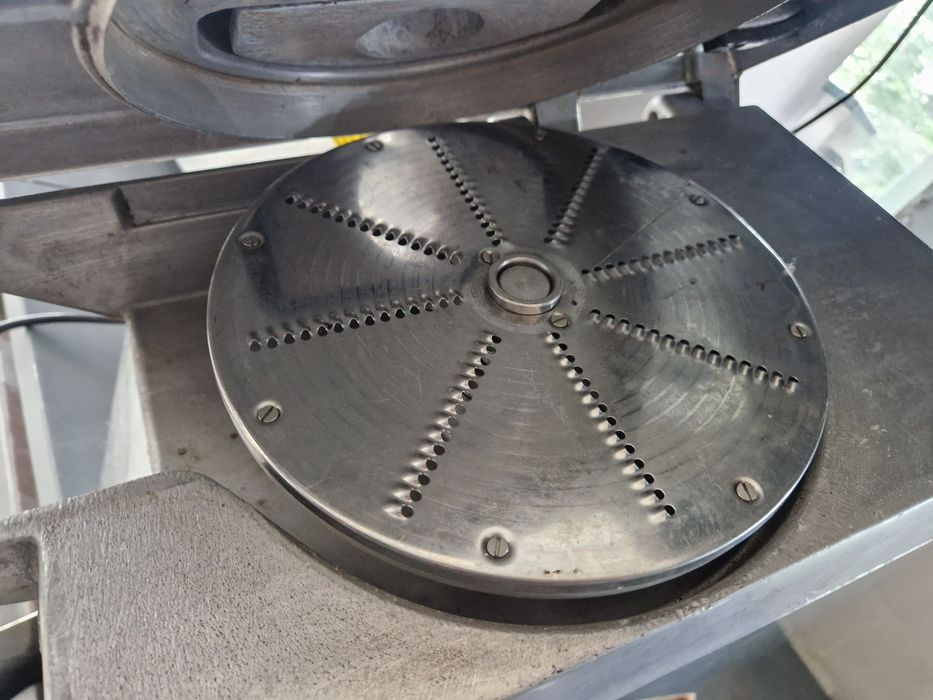 Grill.electric la 380v, de.banc sau cu banc, striat