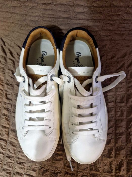 Дамски кецове от естествена кожа