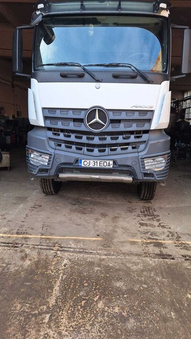 Autobasculanta 8*4