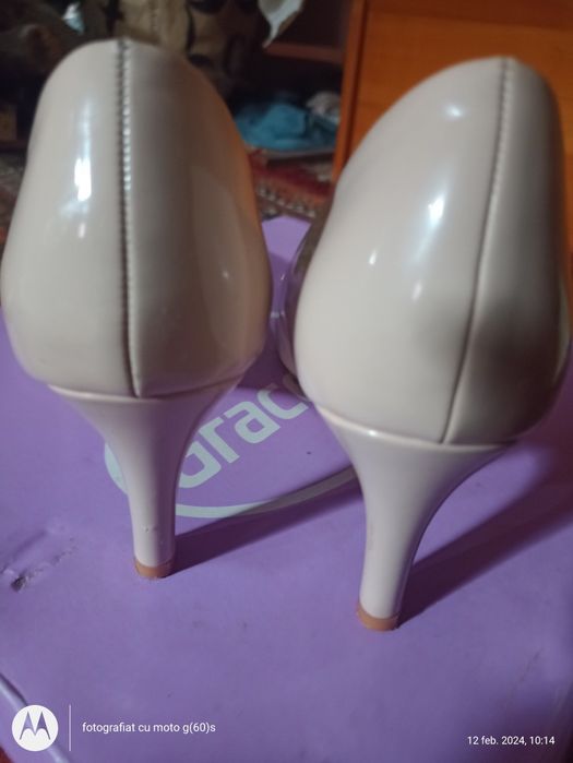 Pantofi dama cu toc înalt