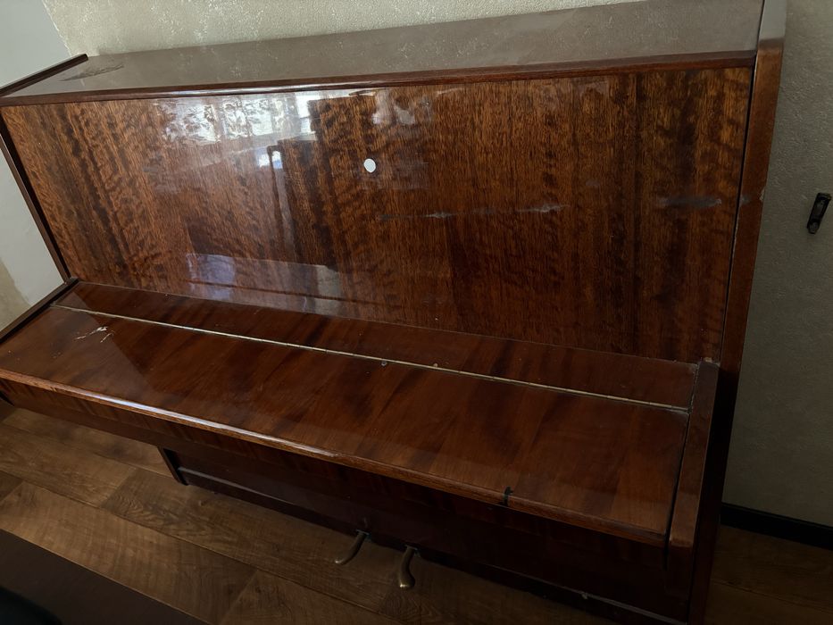 Отдам бесплатно пианино Гамма