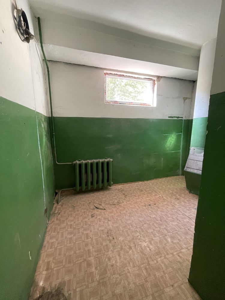 Продаётся 4 комнатная квартира. Дархан.