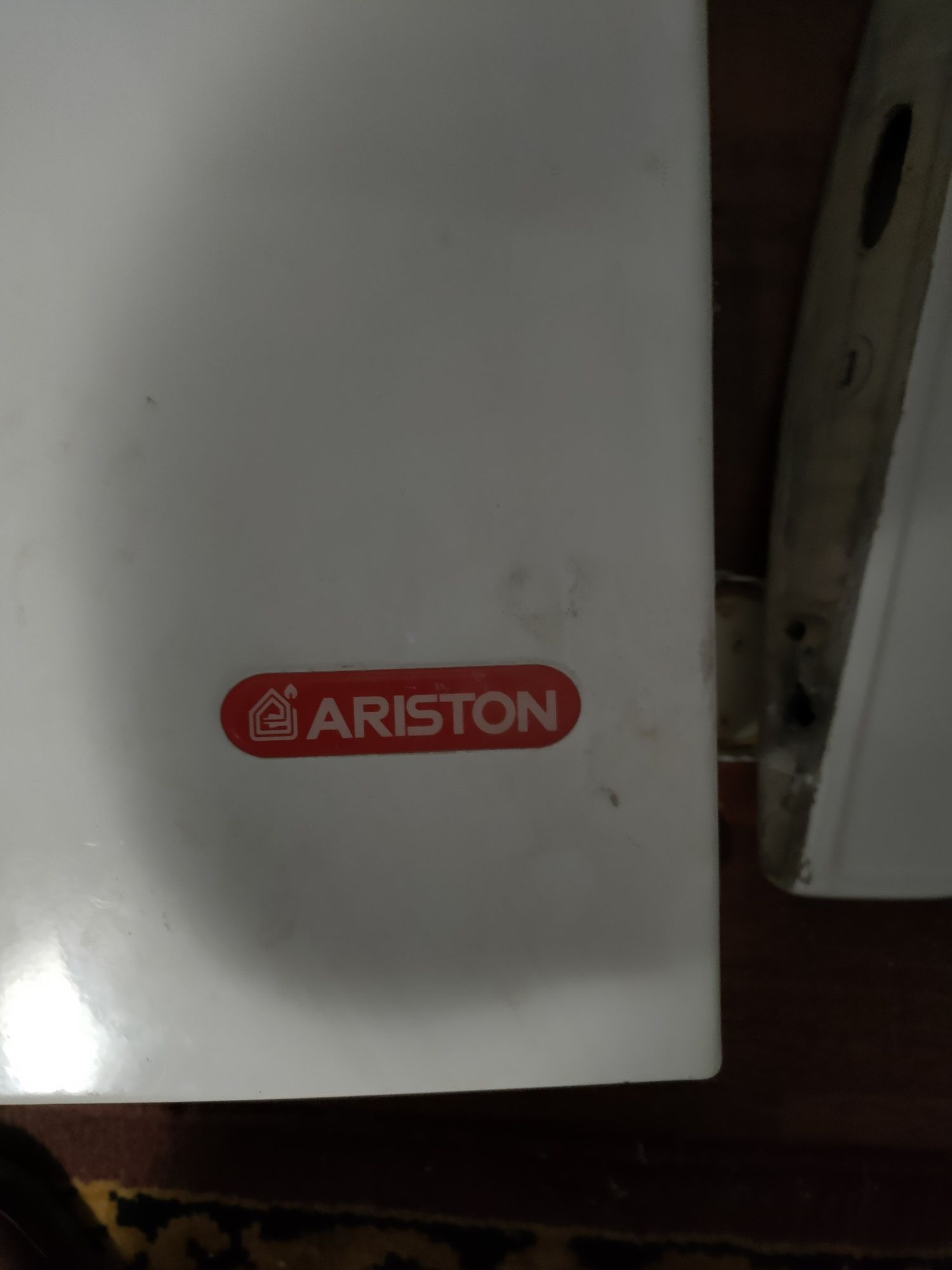 Centrala termică Ariston uno