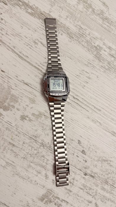 Цена за 3бр. Часовници! Нови!