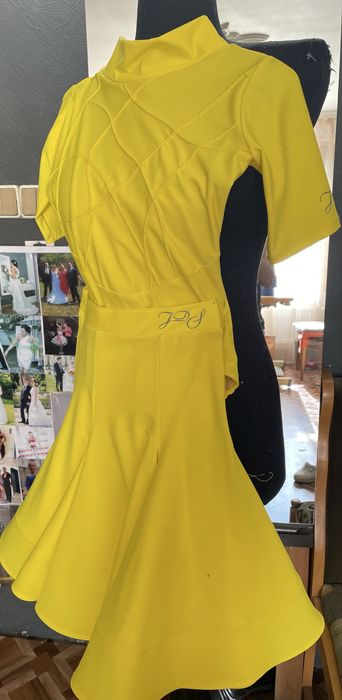 Рокля за танци съобразена с ограниченията