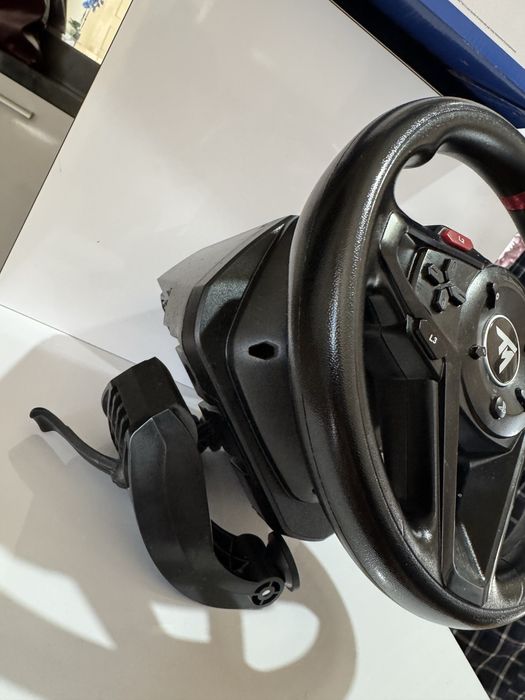 Volan Thrustmaster T128 cu pedale