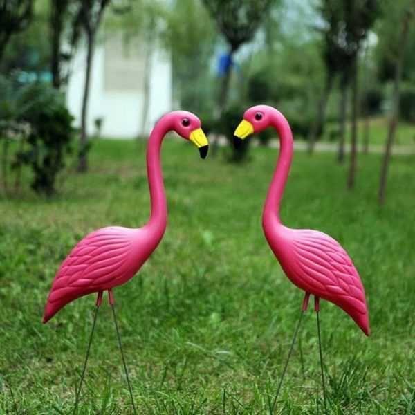 Фигурки фламинго