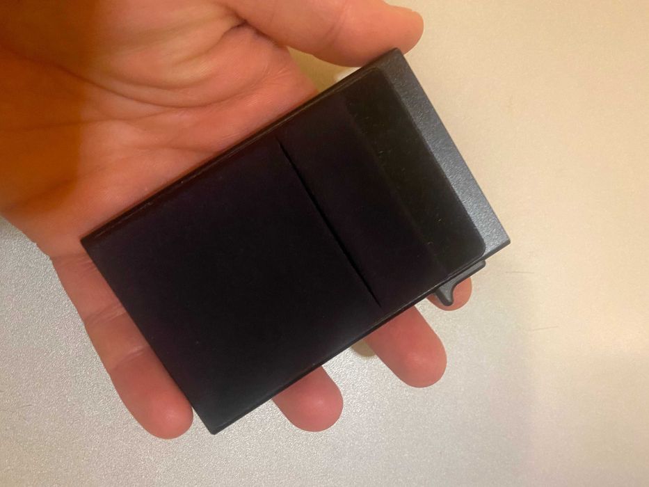 Portofele/Card Holderuri Noi / Ultra Slim si Minimalist