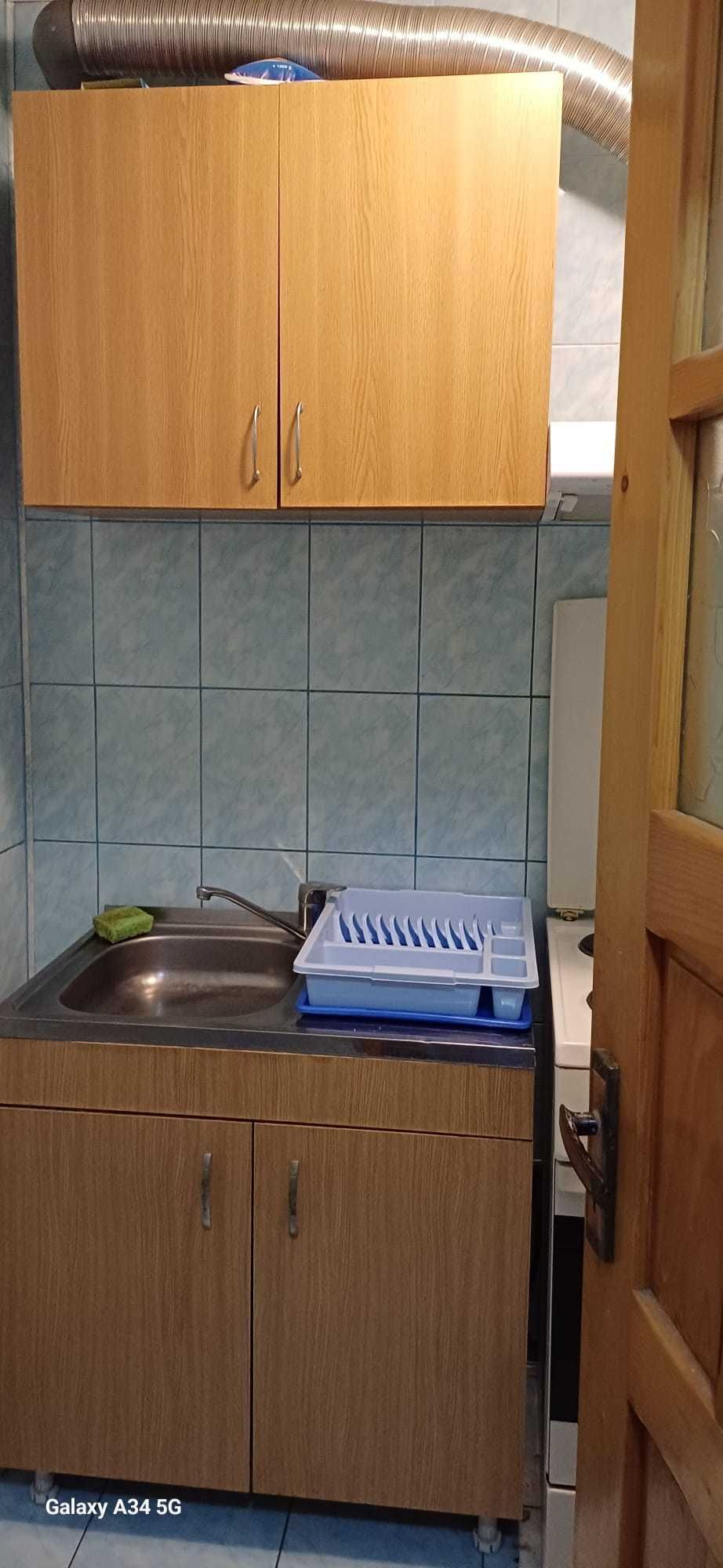 Închiriez apartament cu o cameră