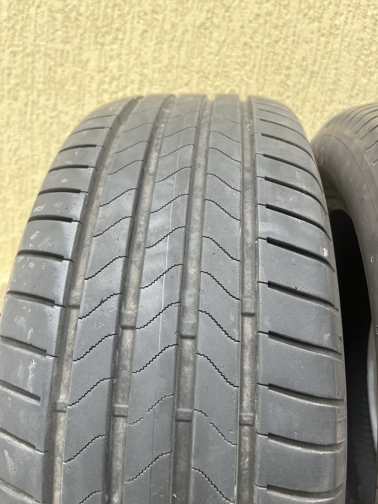 2 бр. летни гуми 225/55/17 Bridgestone DOT 0623 6 mm