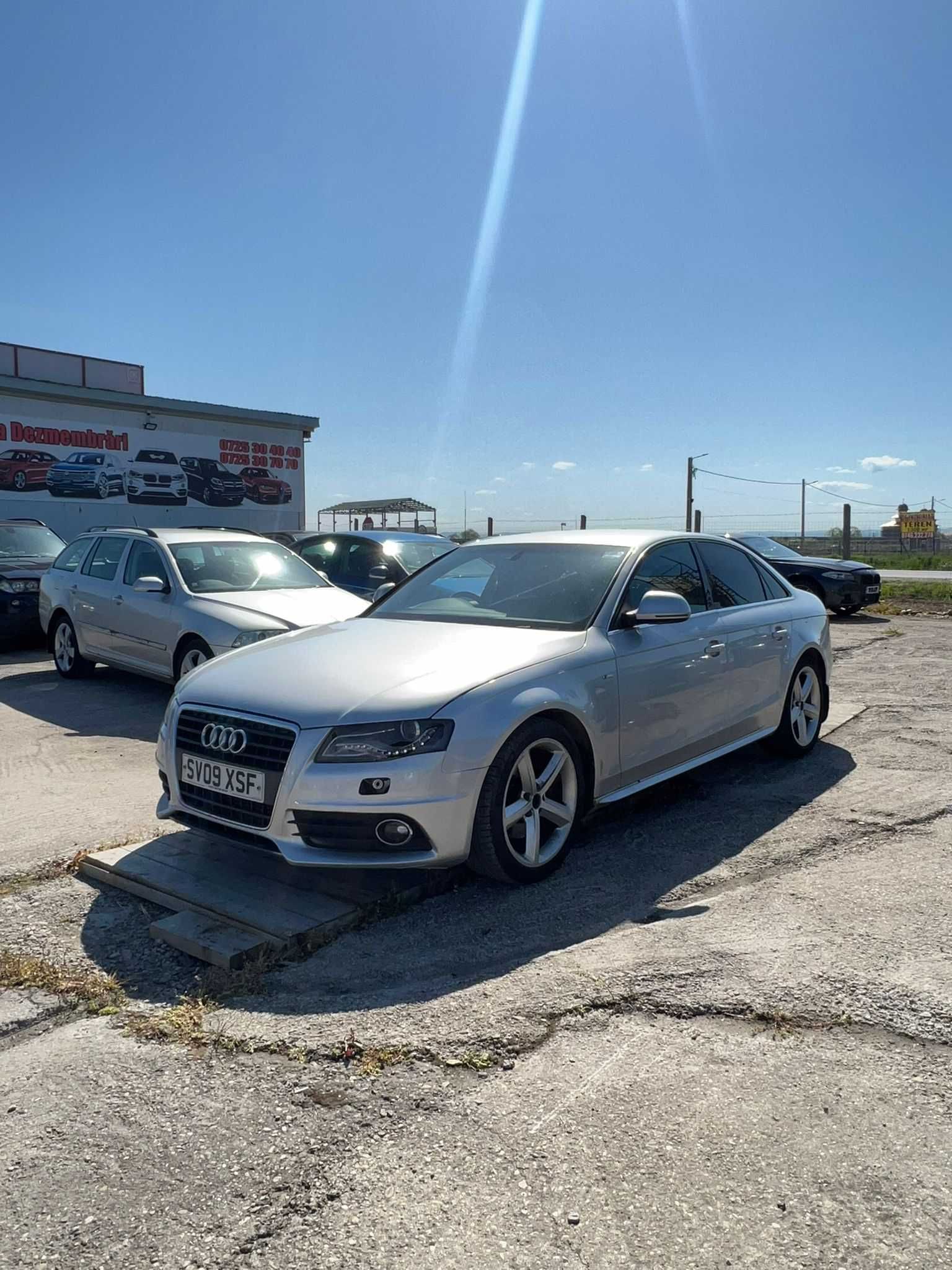 Dezmembram Audi A4 B8, manual, S-line, motor 2.0tdi, 140cp, euro5.