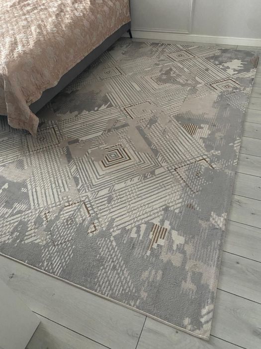 Ковер 3-4 в отличном состоянии