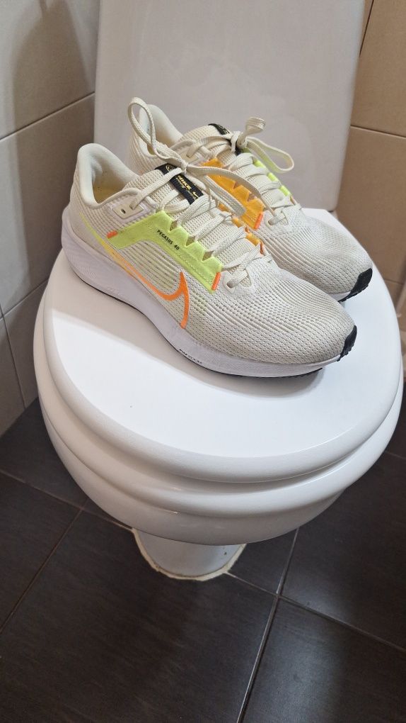 Nike Pegasus 40- 43 номер