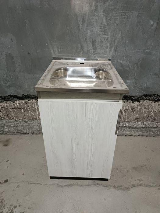 Раковина с тумбой