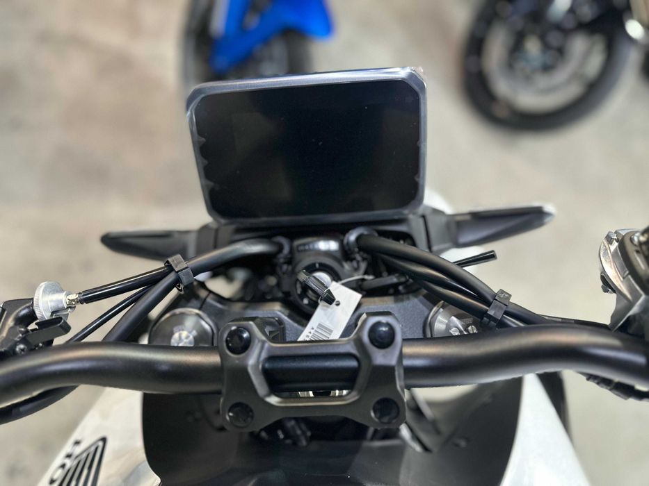 Honda CB 1000 Hornet 2025 Est Bike Adventure