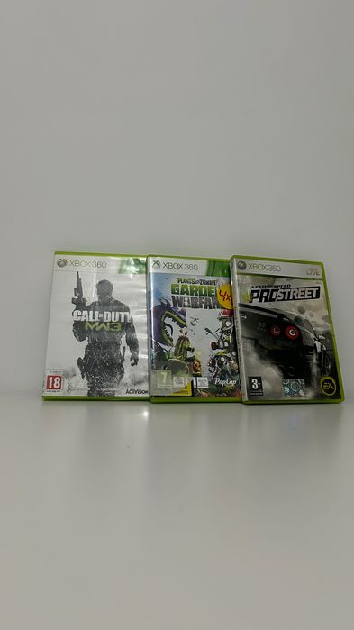 Xbox 360 (Complet functional, folosit sub 10 ore) + 3 Jocuri Bonus