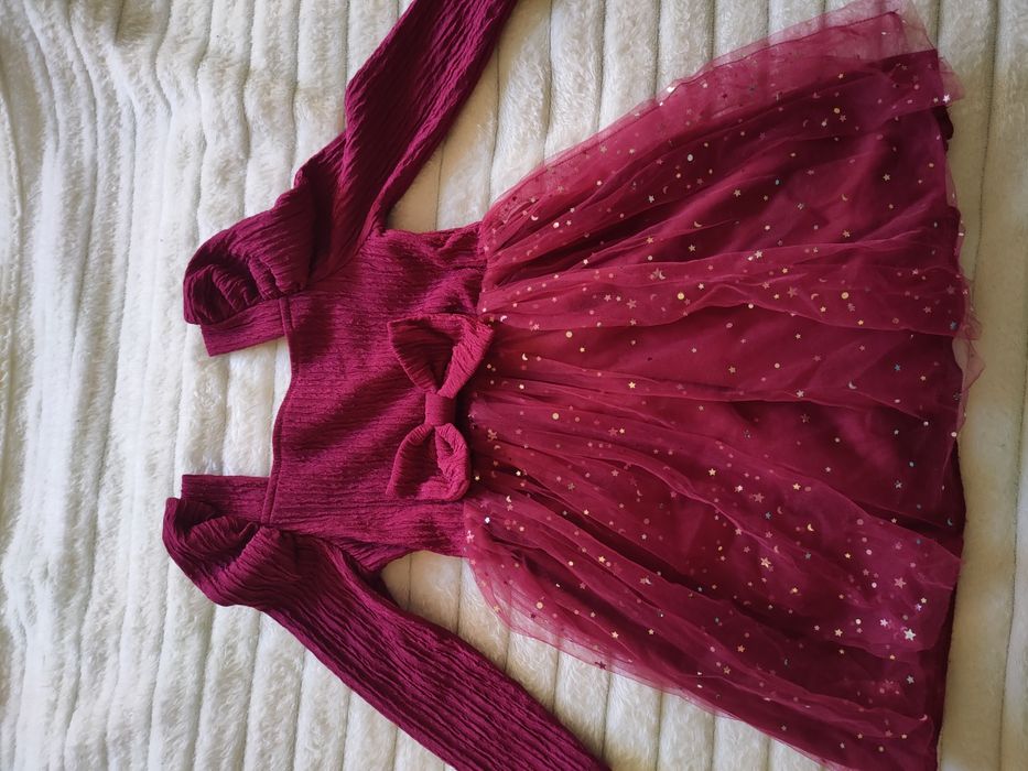 Детски рокли, пола и тънко яке