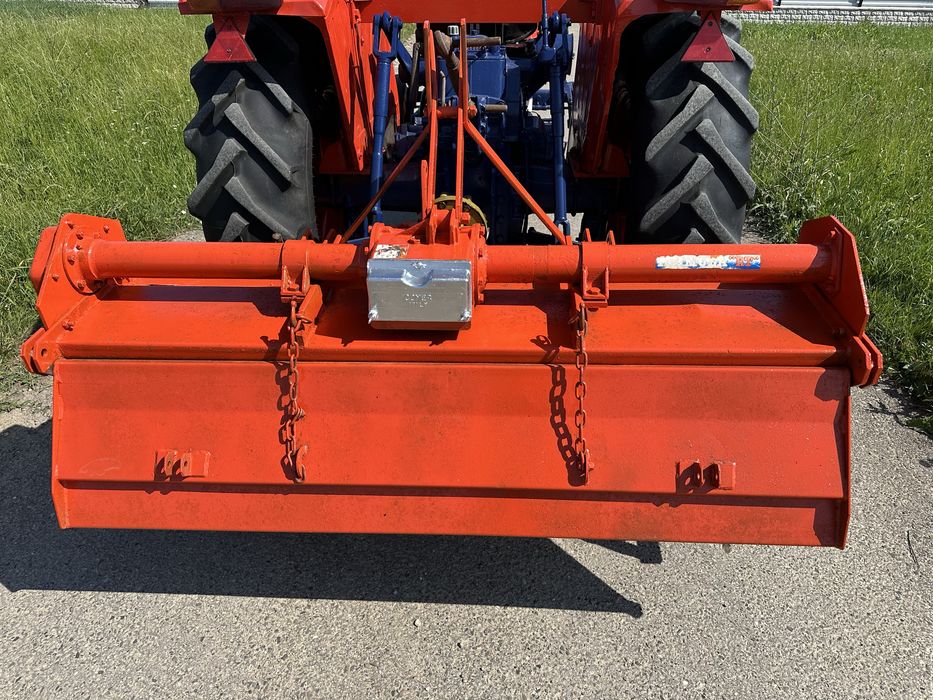 Freză de pământ . Recent adusă!