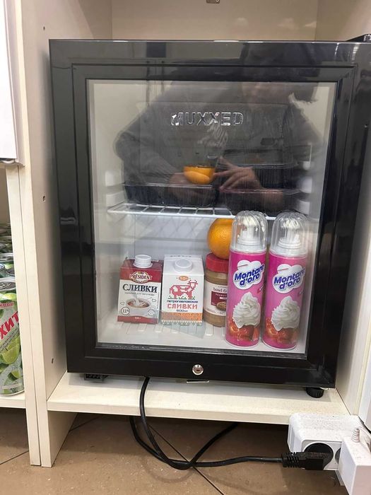 продам мини холодильник