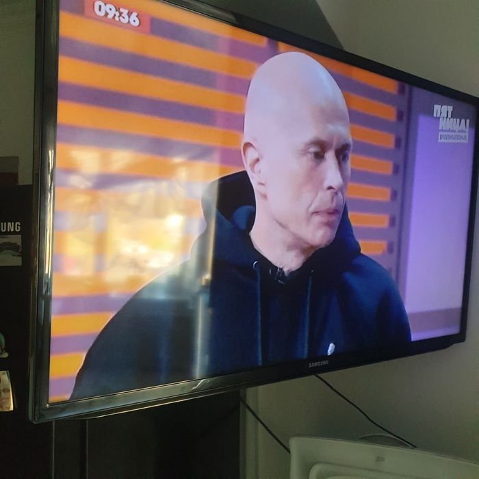 Продам тв Самсунг