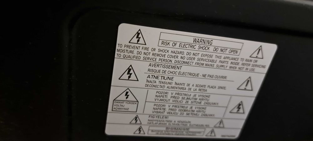 Televizor LG diagonala 90 cm