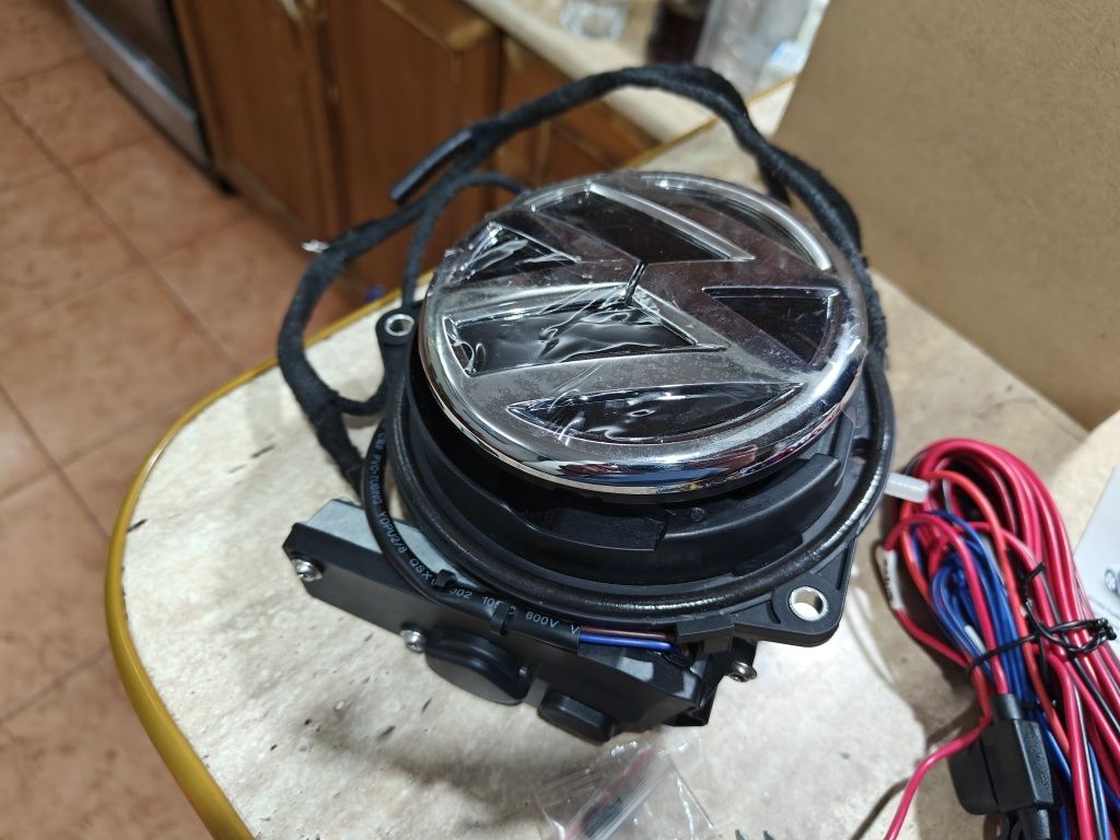 Camera marșarier motorizată Volkswagen Golf 6