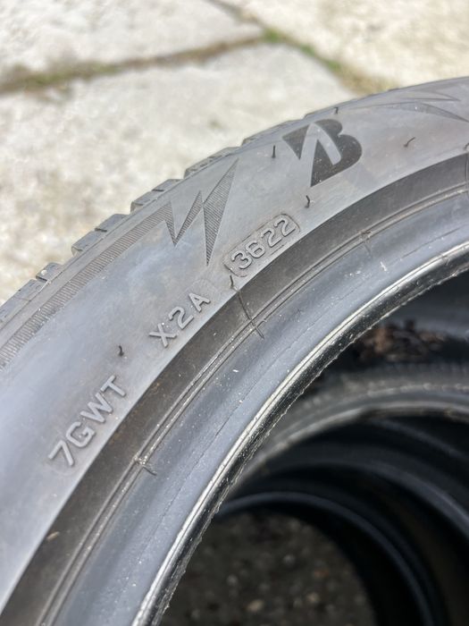 Зимни гуми  с борд 285/40/21 Brigestone DOT22