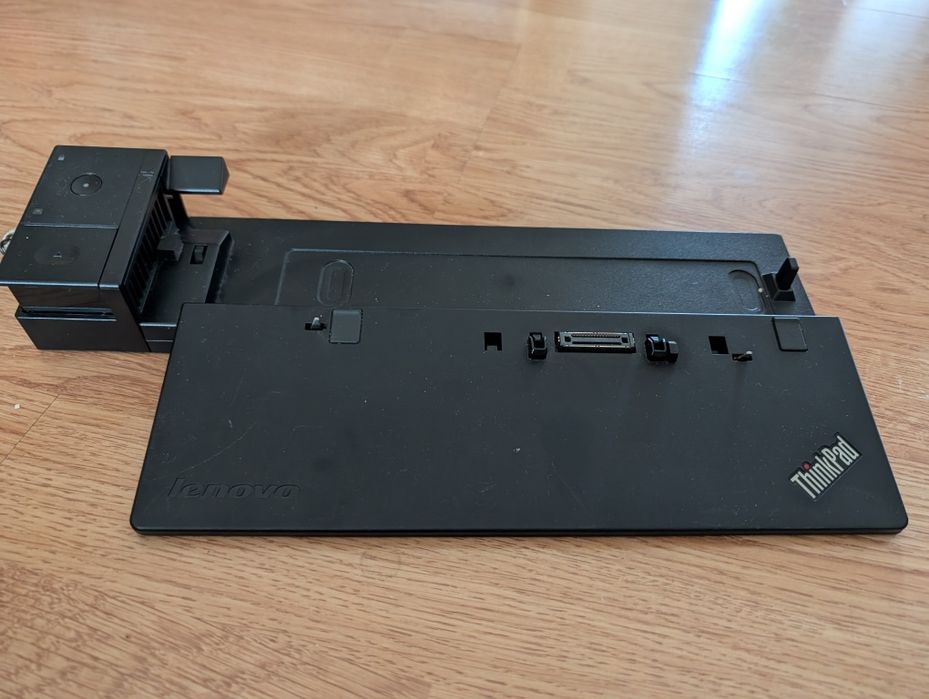 Докинг станция за Lenovo Thinkpad x270 Леново - SD20F82750