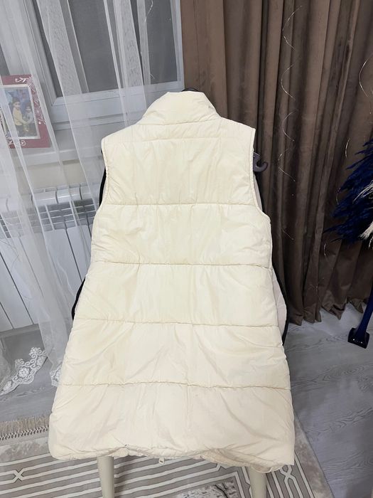 Безрукавка женская