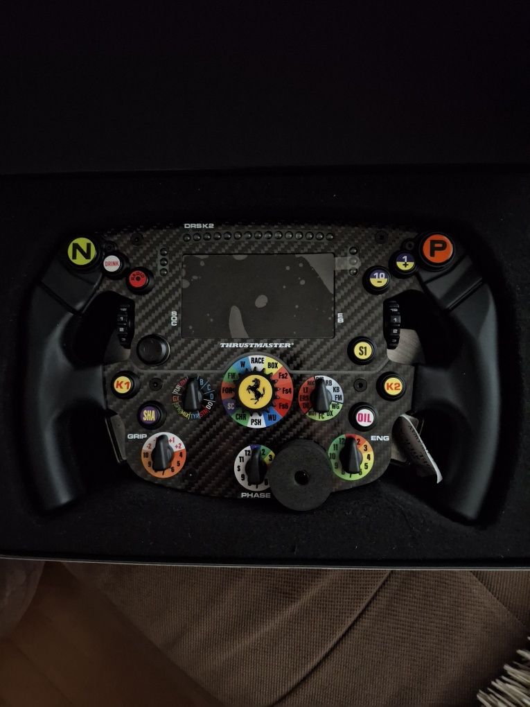 Волан Ferrari SF1000