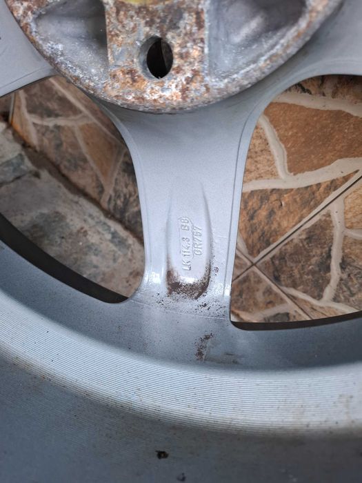 Зимни гуми с джанти за хонда