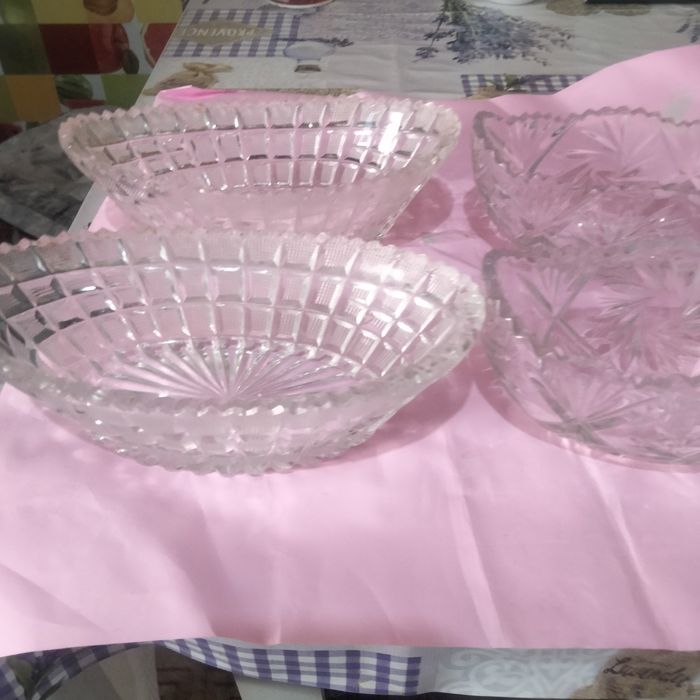 Посуда для дома  для кухни салатницы конфетницы разныхе