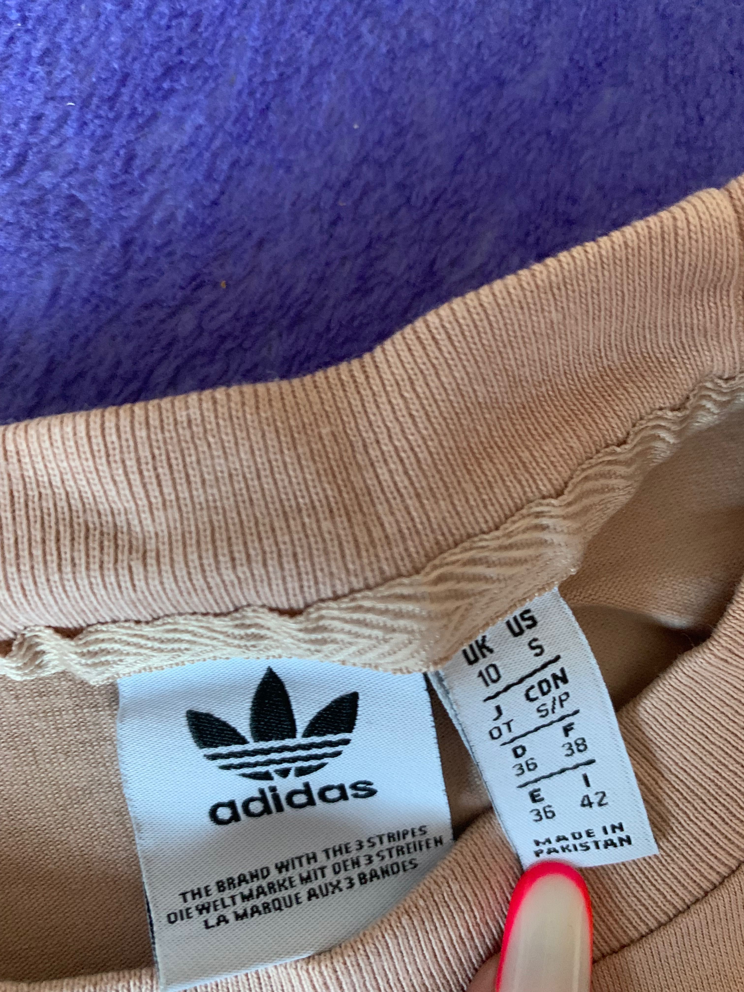 Vând tricou Adidas