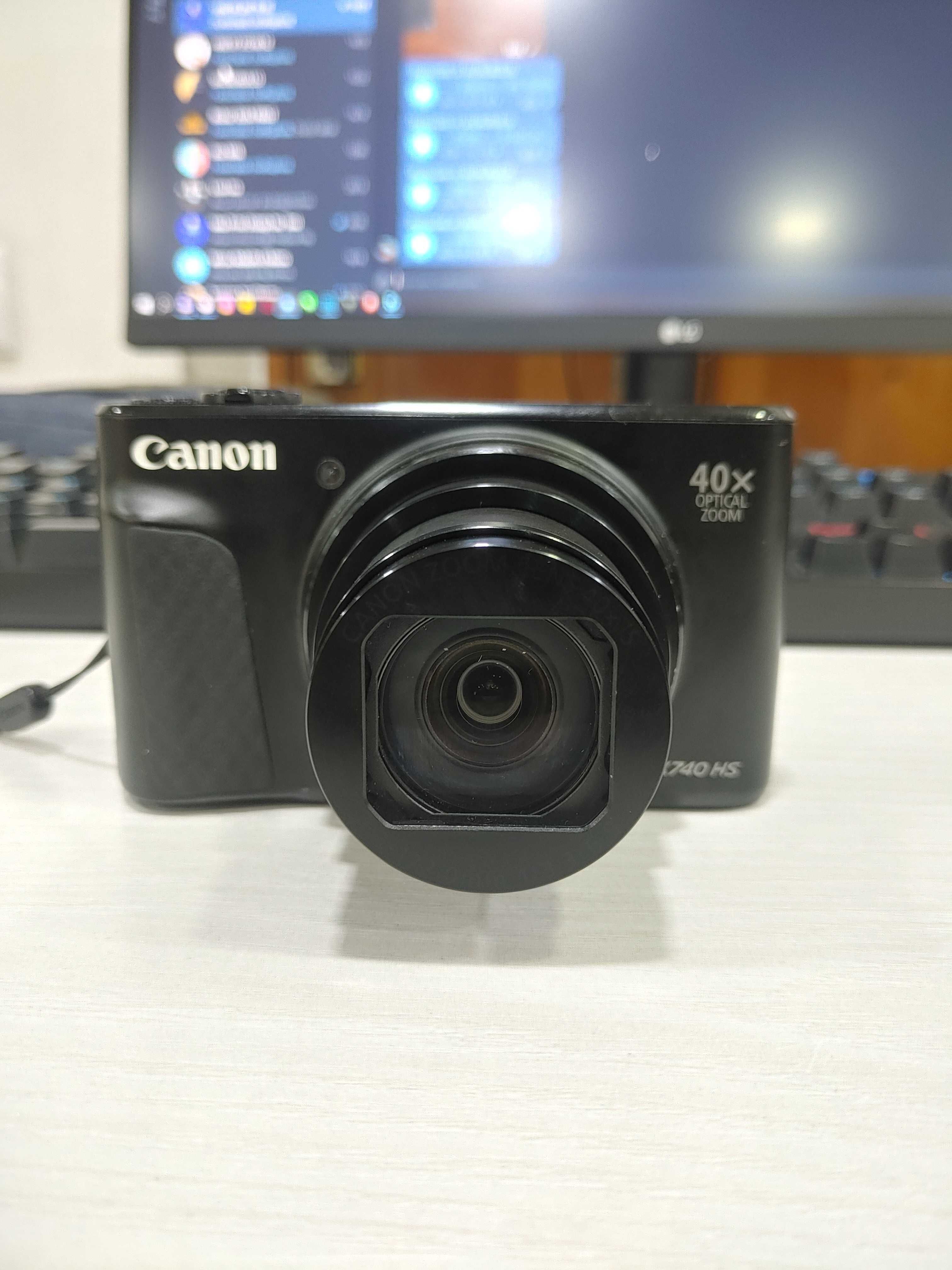 Камера Canon PowerShot SX740HS